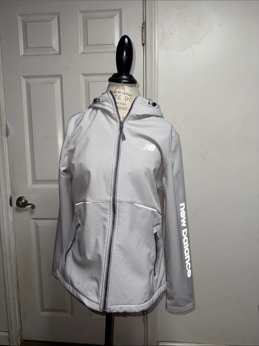 Women’s jacket.